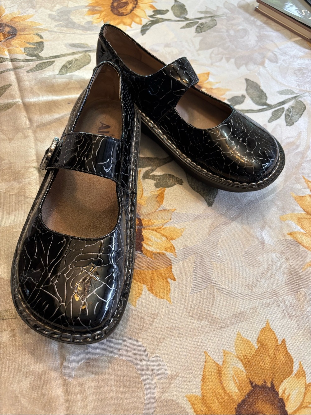 Alegria Black Patent Leather Paloma  etched Mary Jane size 36